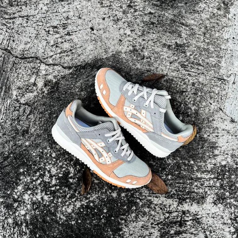 ORIGINAL BNIB Sneakers Asics Gel Lyte III OG 1203A330