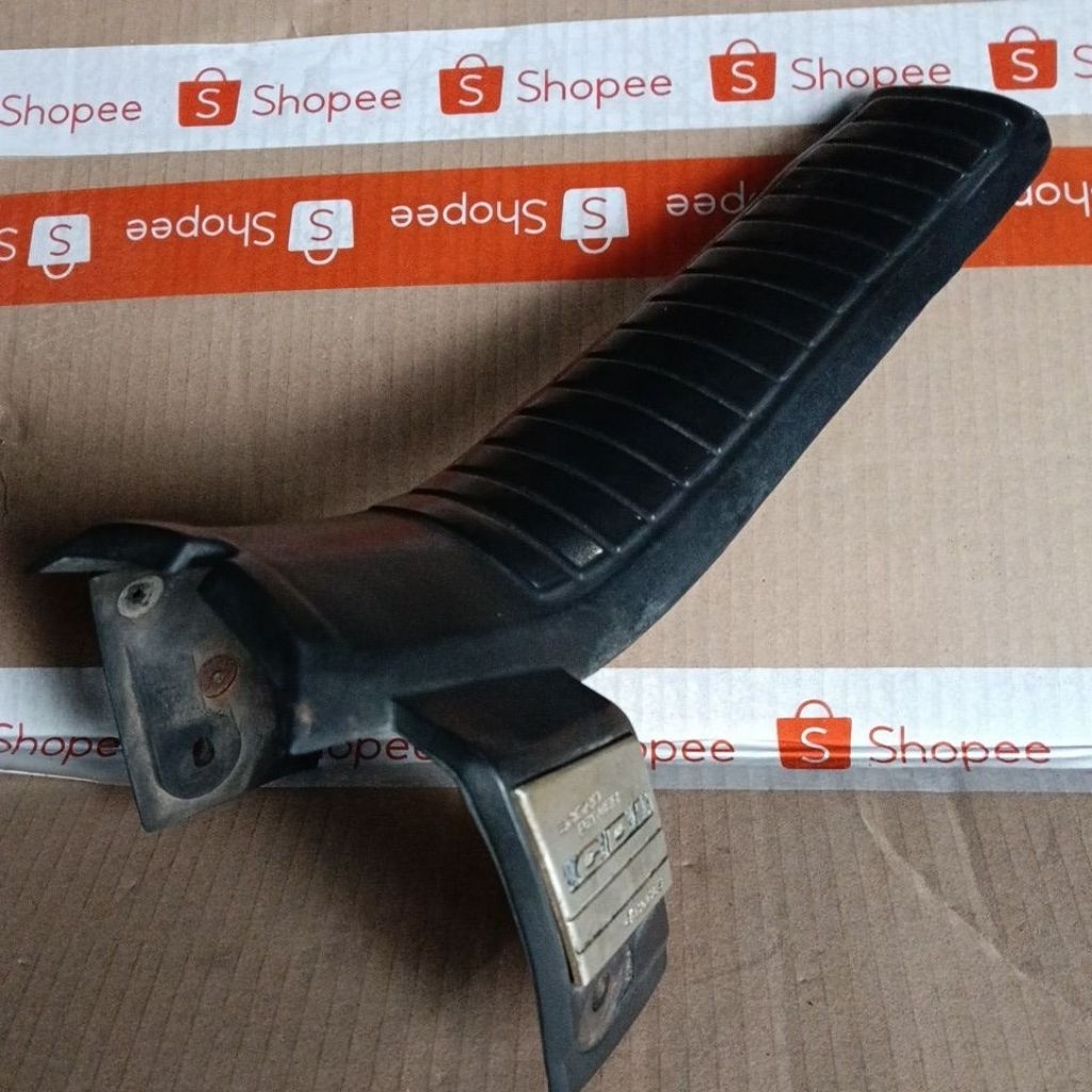 DEK TENGAH SAYAP ASTREA PRIMA Second Original KARET BANDO DEK CENTER PRIMA100 EMBLEM