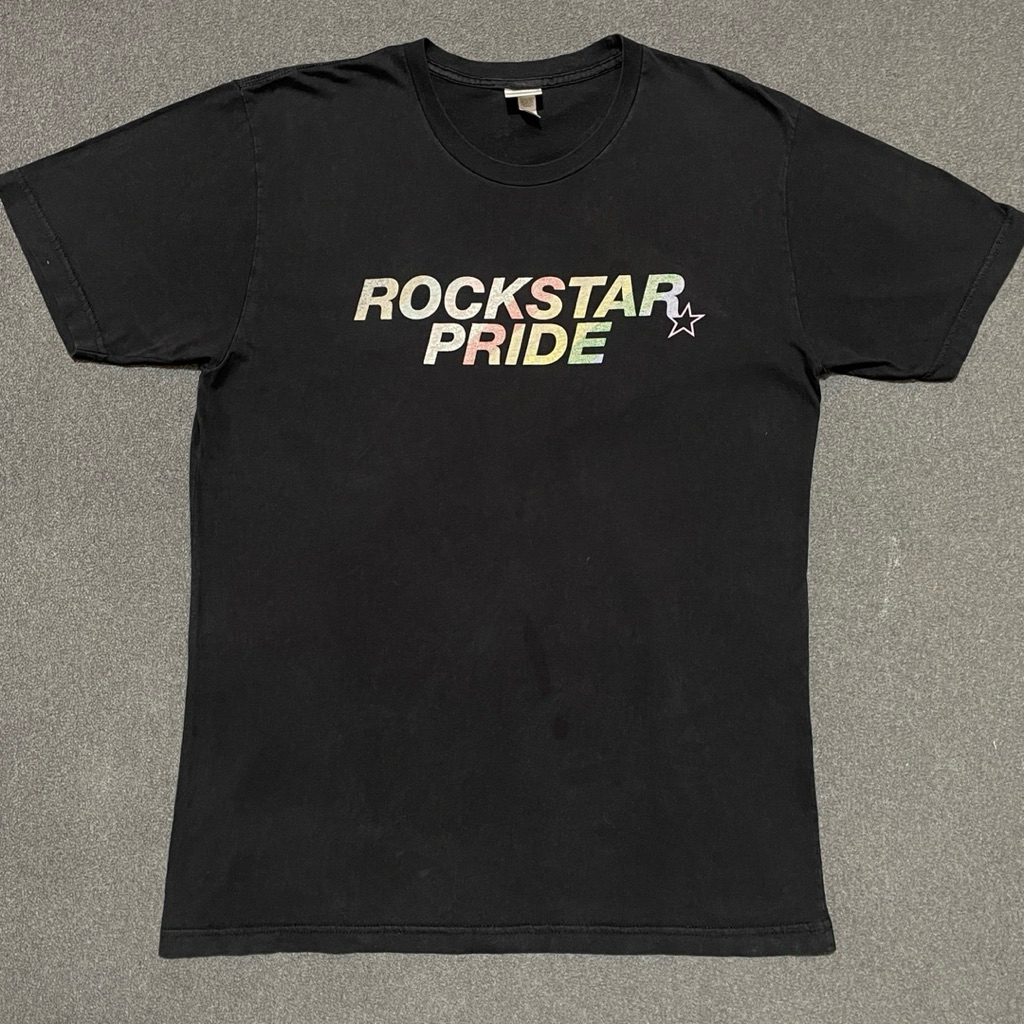 Kaos Rockstar Games 1998 Official Rockstar Pride Spell Out - L