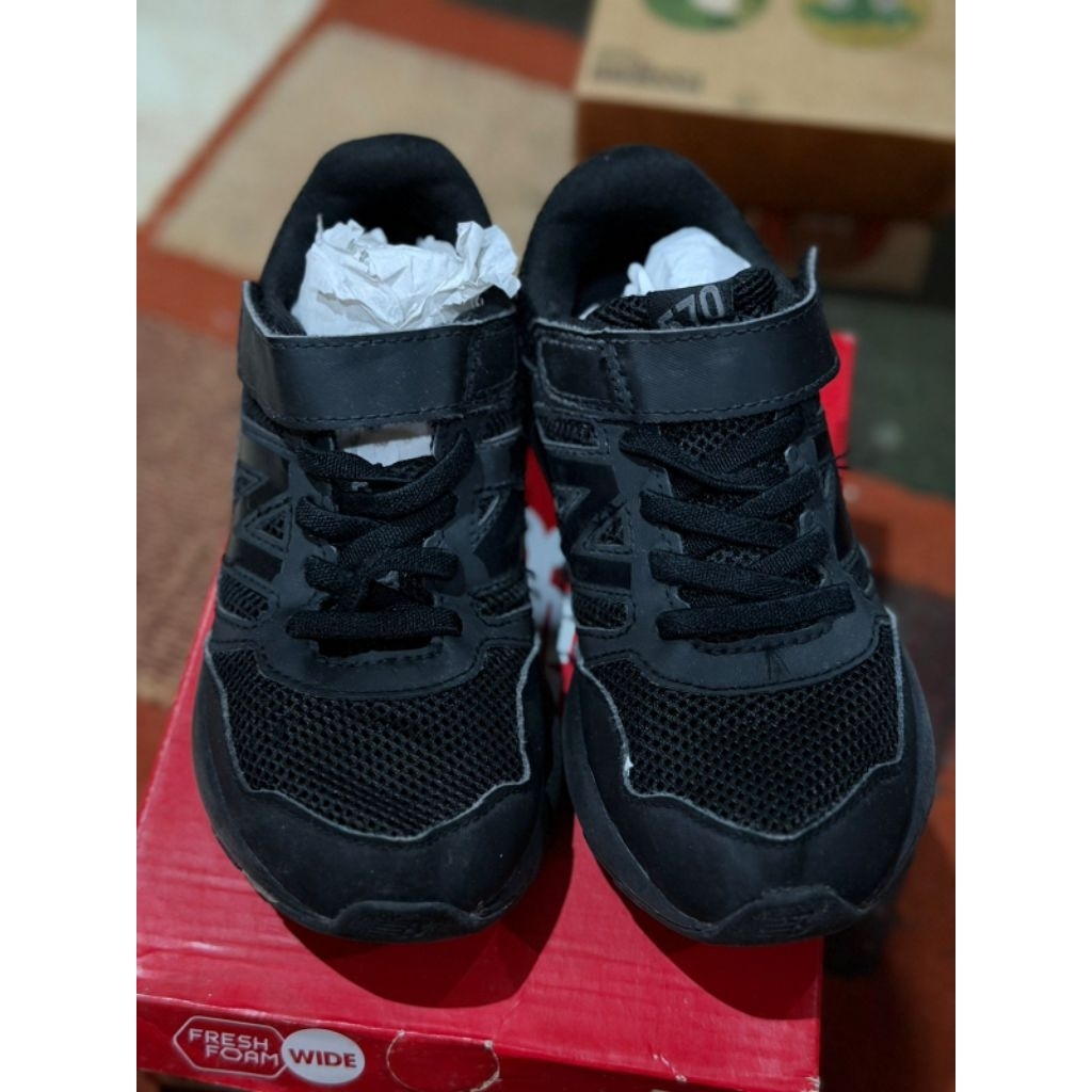 Sepatu Anak New Balance (preloved)