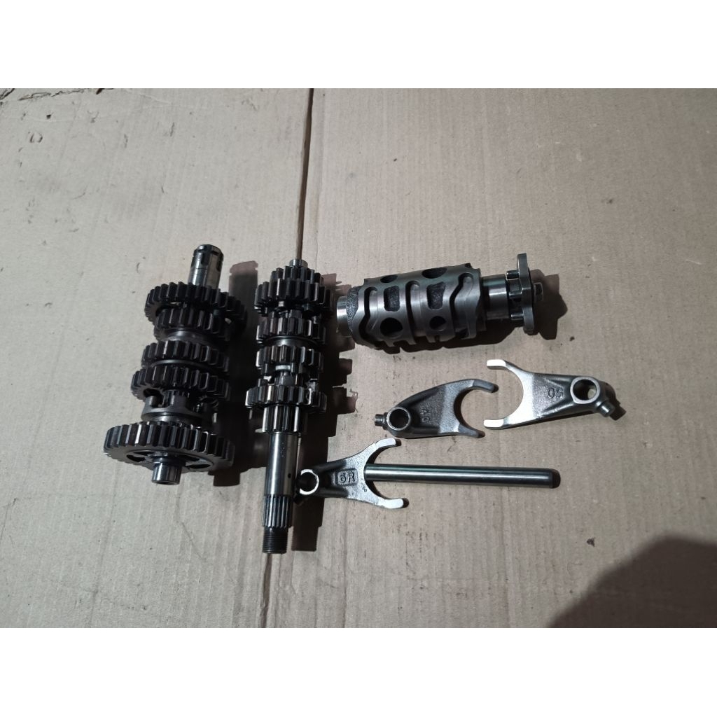 Gigi Rasio Set CBR K45 Original gigi Gear Rasio CBR K45 Ori