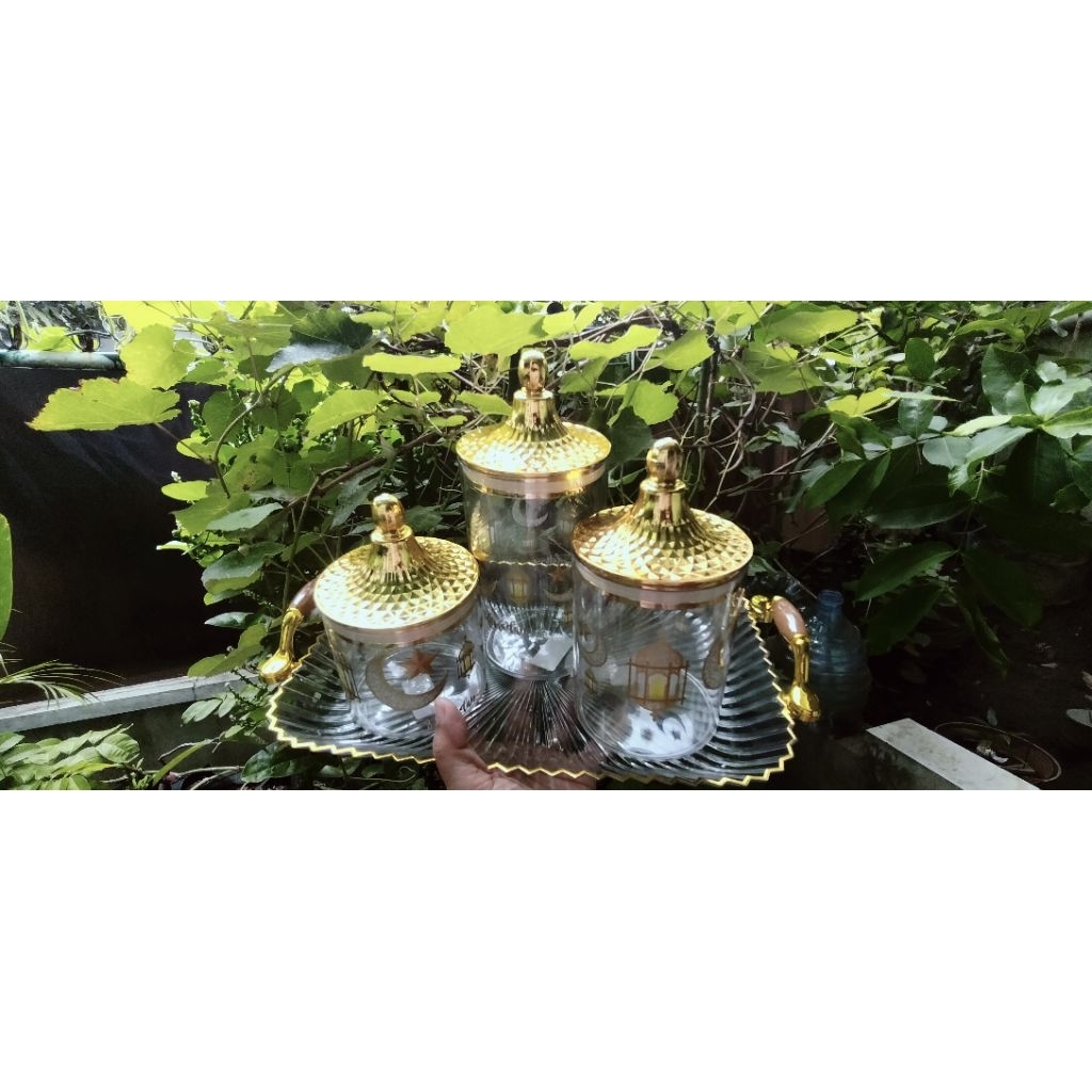Toples mewah set Lebaran