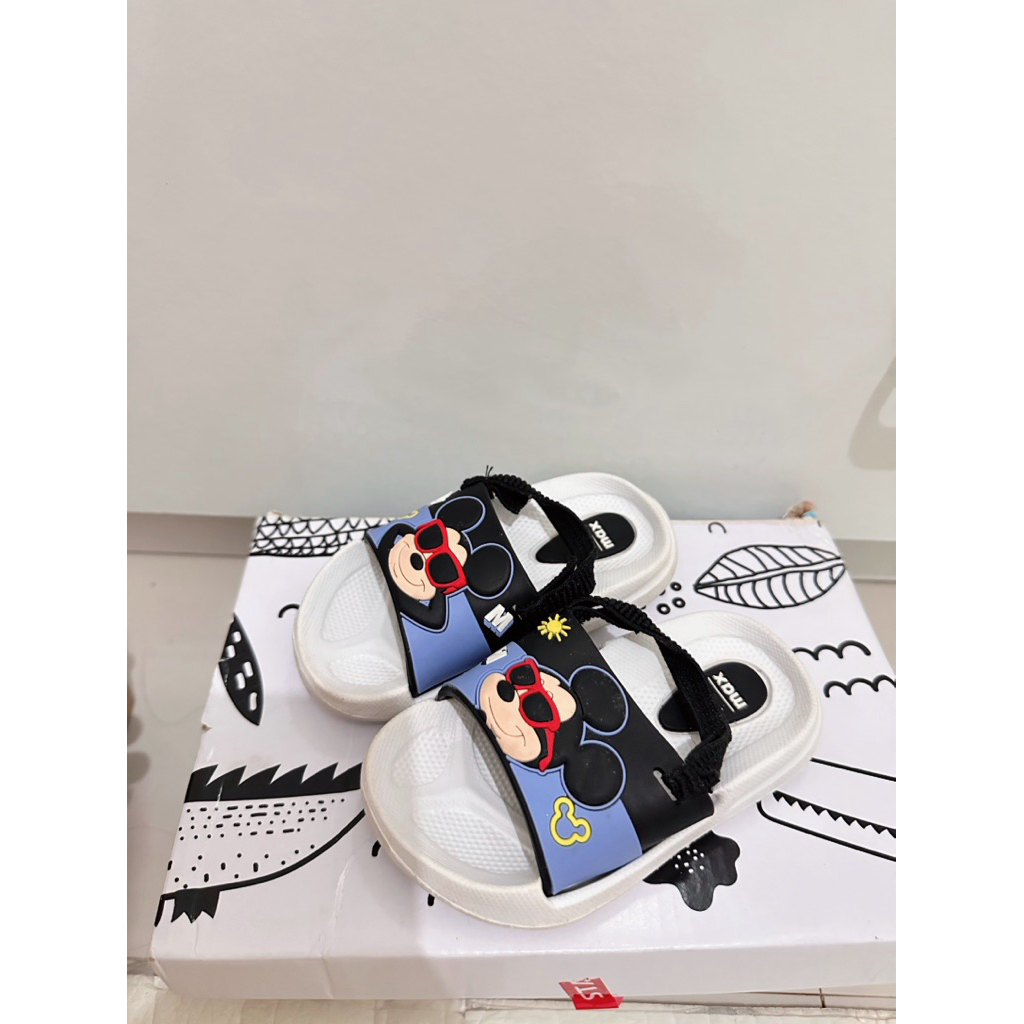 Preloved Sandal Anak Max Fashion