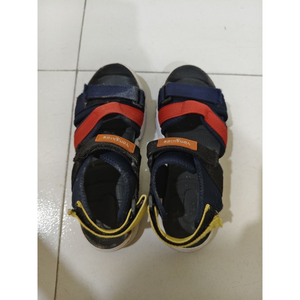 PRELOVED Sandal Gunung Anak