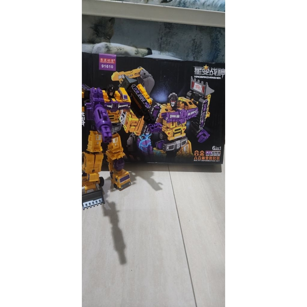 TRANSFORMER DEVASTATOR G1 FIGURR KUNING KNOCKOUT CINA ARTIKULASI ALLOY KINGKONG GOD MODEL
