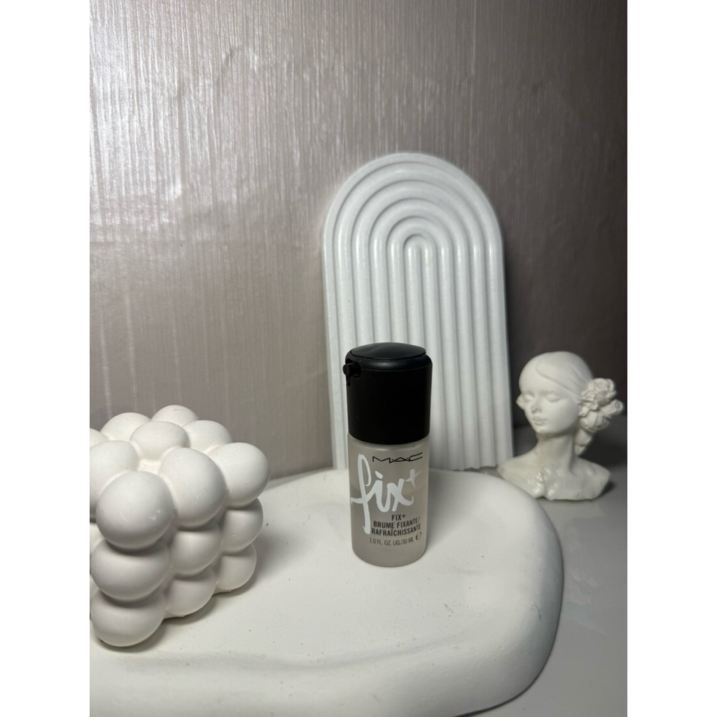 Preloved Mac Fixing Spray Setting Spray