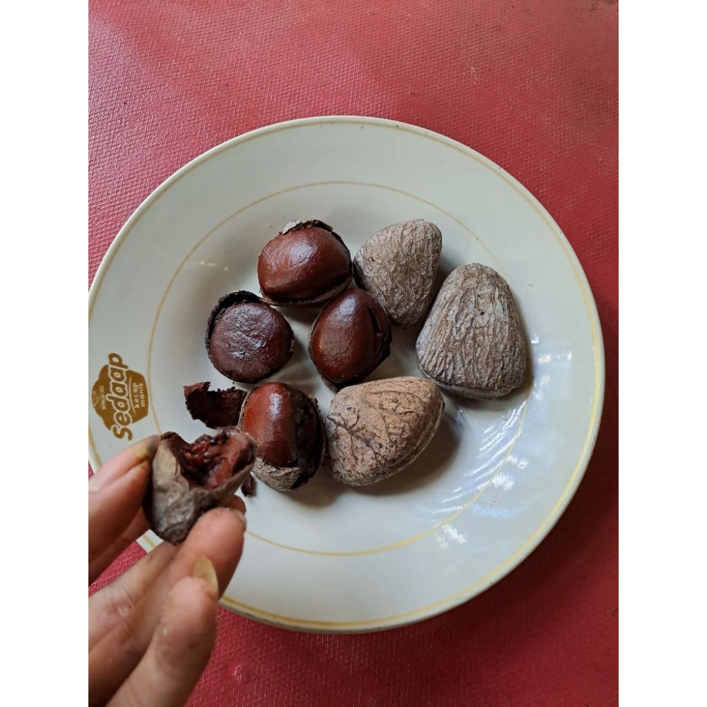 kluwek picung hitam kupas alami 1kg murah vakum