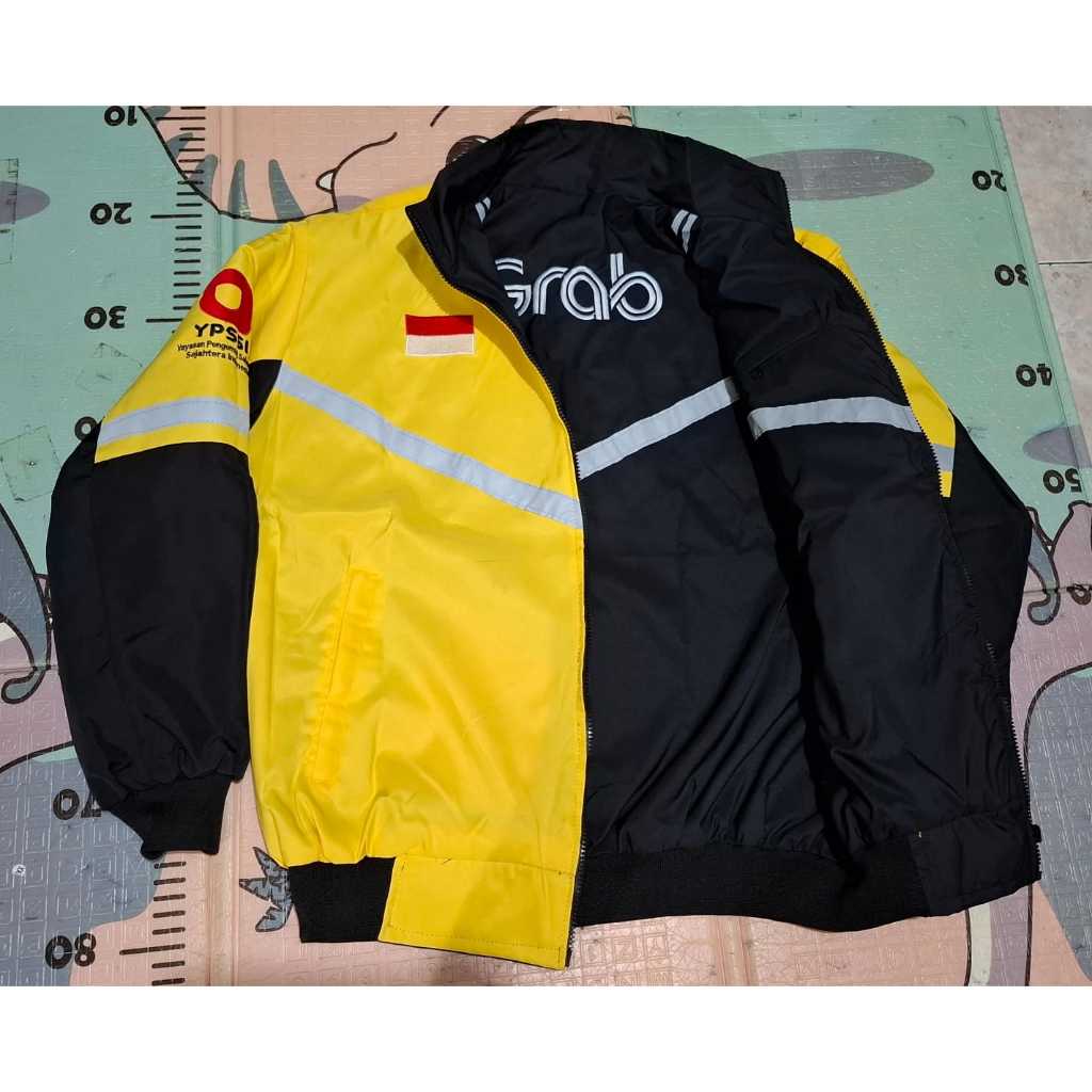 JAKET MAXIM KUNING GRAB HITAM JAKET BOLAK BALIK DENGAN KWALITAS DISTRO BISA DIPAKE BOLAK BALIK PRIA 