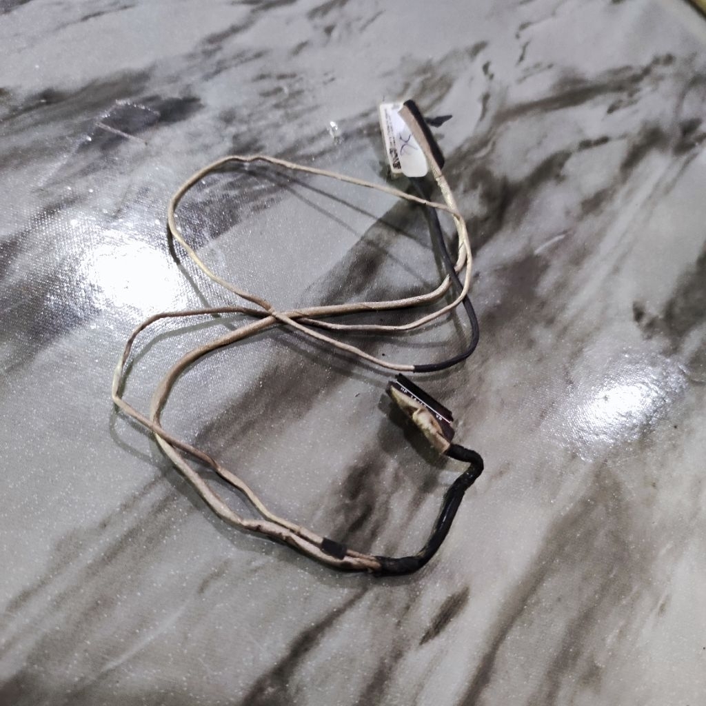 Fleksibel Flexible LCD laptop Hp 240 G7