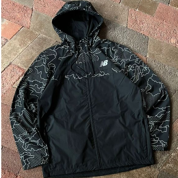Jaket Accelerate Reflective Running Black