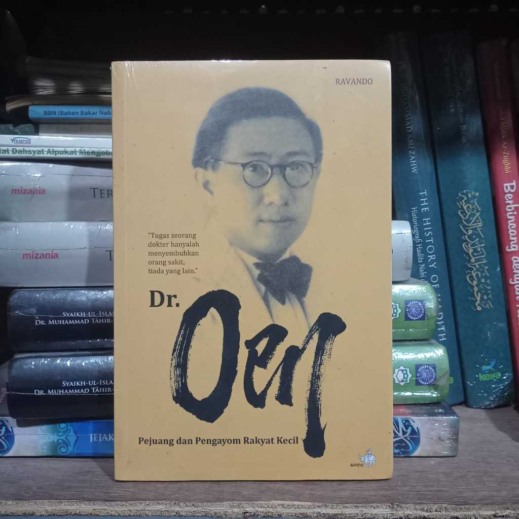 Buku Dr Oen - Pejuang & Pengayom Rakyat Kecil - Ravando - Kompas Musibookstore Original