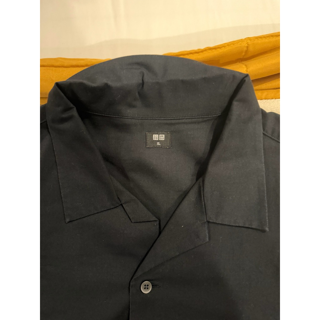 [preloved] kemeja uniqlo black