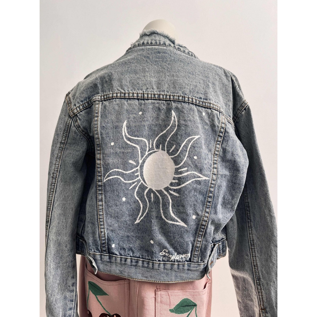 Hand-painted Sun on Denim Jacket | Jaket Denim Jaket Jeans Abu | Reworked Denim Jacket | Reworked Ja