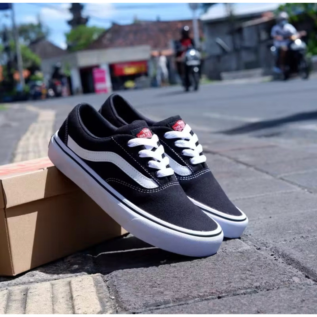 Sepatu Vans Pria Wanita