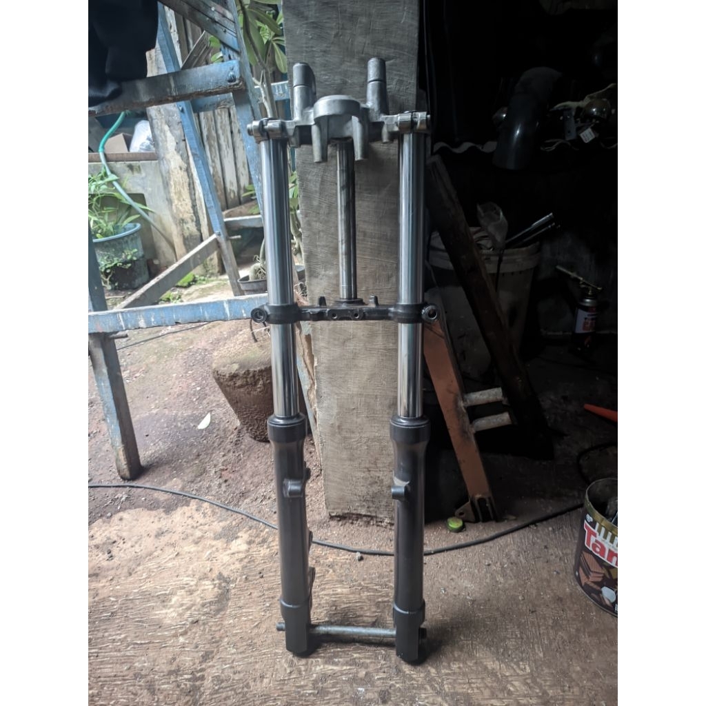 Shock depan yamaha vixion old original copotan sudah PNP GL. MP. TIGER