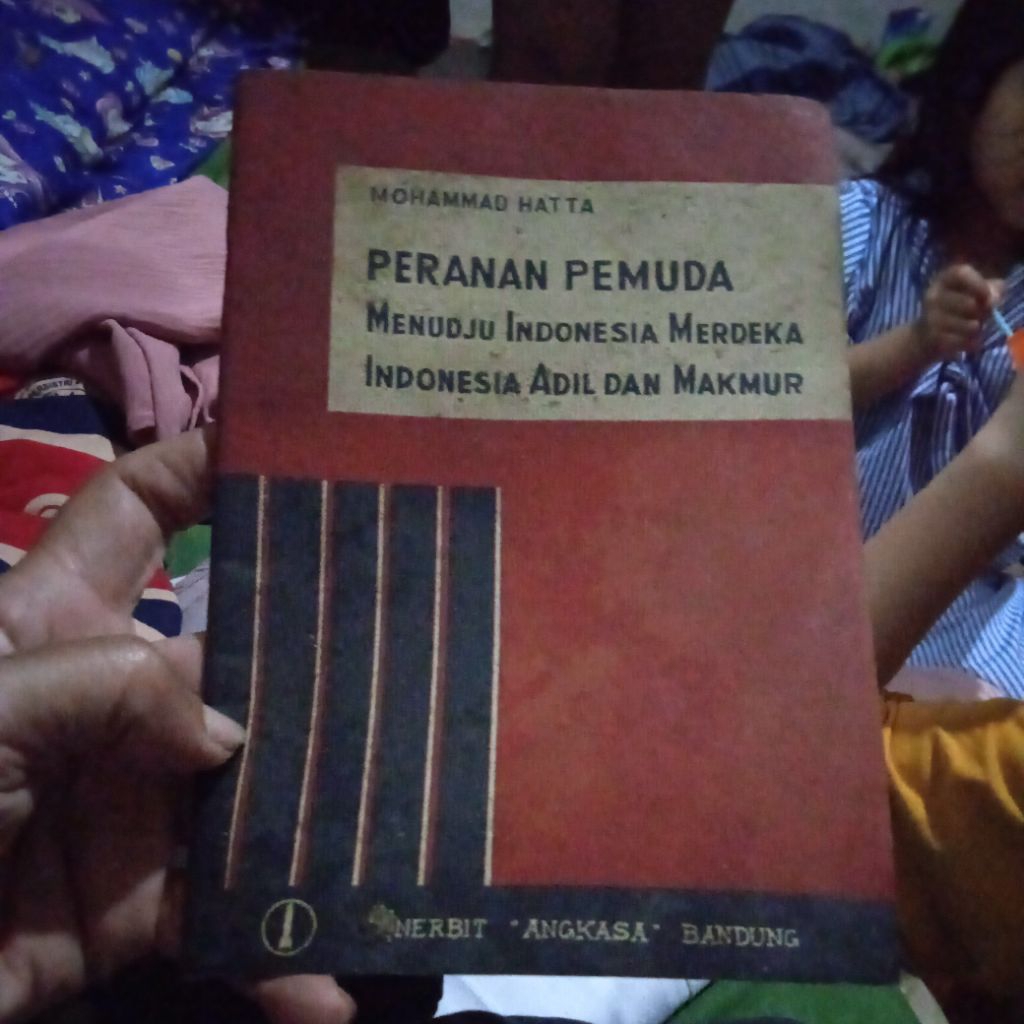 buku Mohammad Hatta,Peranan Pemuda menudju Indonesia merdeka, buku original jadul Edjaan lama tahun 