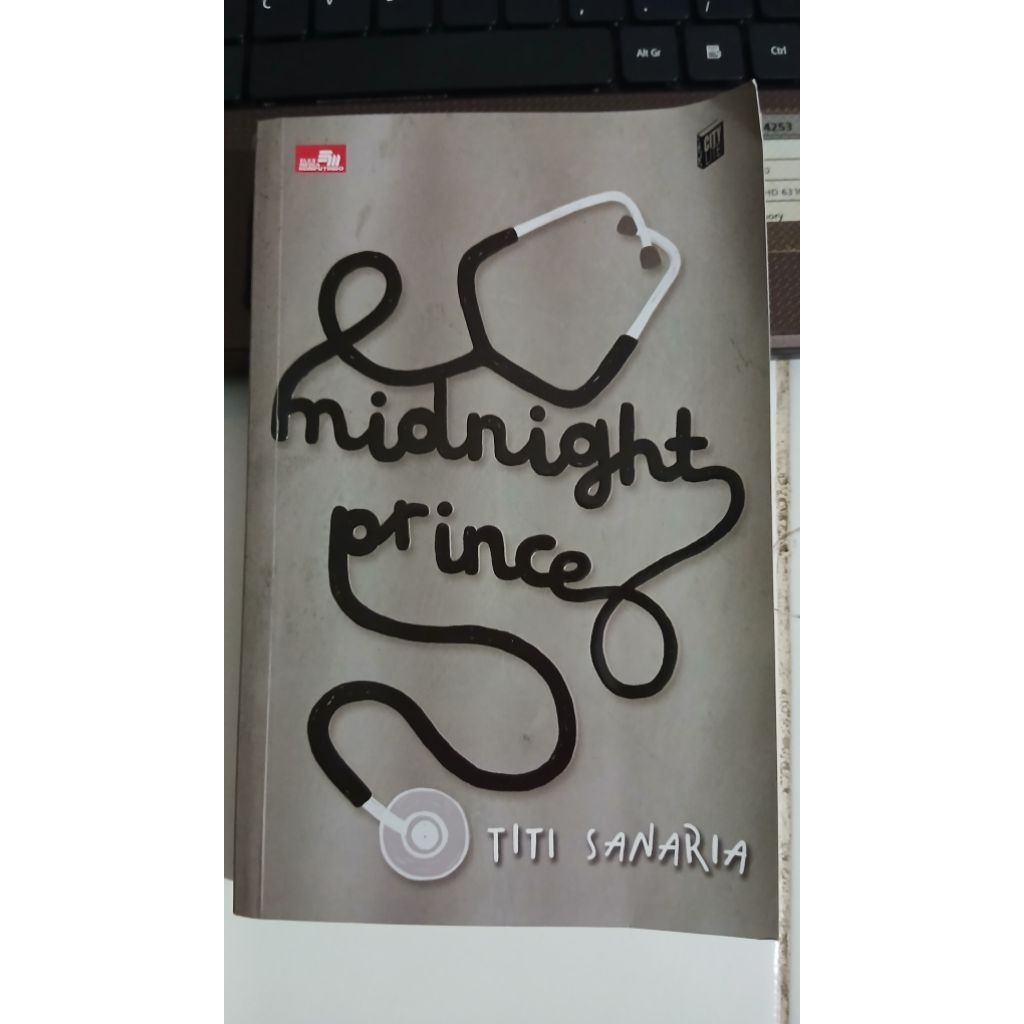 Midnight Prince by Titi Sanaria