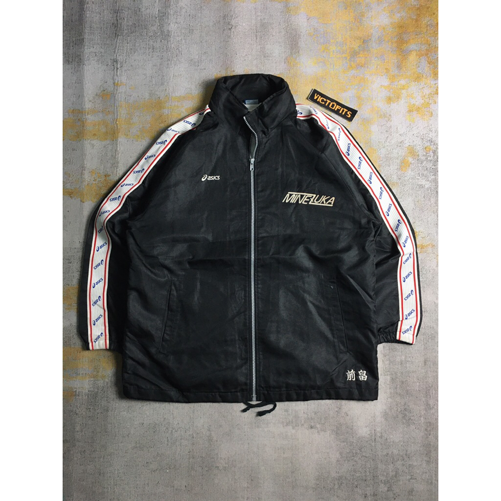 Jaket Windbreaker Asics