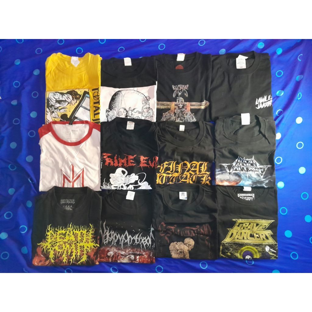Kaos Band 1. Total Jerks - 2. Asylum Uniform - 3. Komunal - 4. Lawless Jakarta - 5. Raglan Maternal 