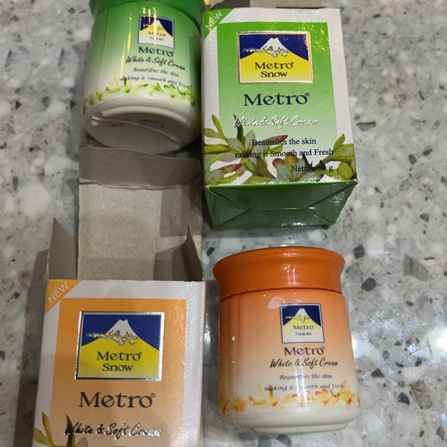 METRO SNOW WHITE & SOFT CREAM