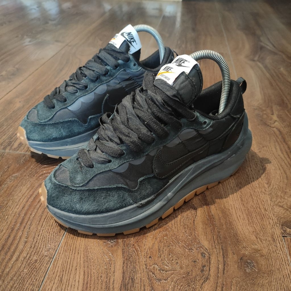 (Preloved) Nike Sacai Size 38/24cm