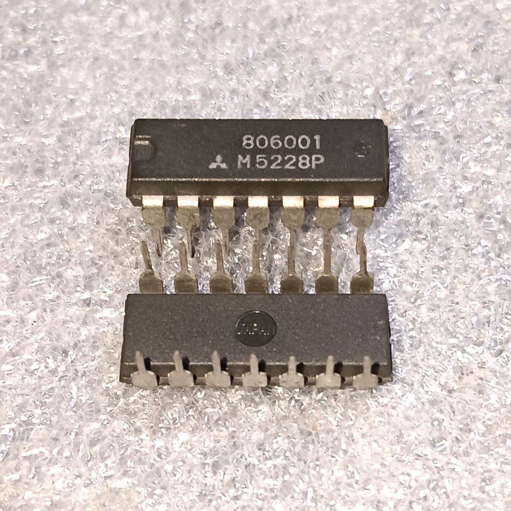IC M5228P Low-Noise Quad Op-Amp Bipolar Input Original Mitsubishi Electric Japan