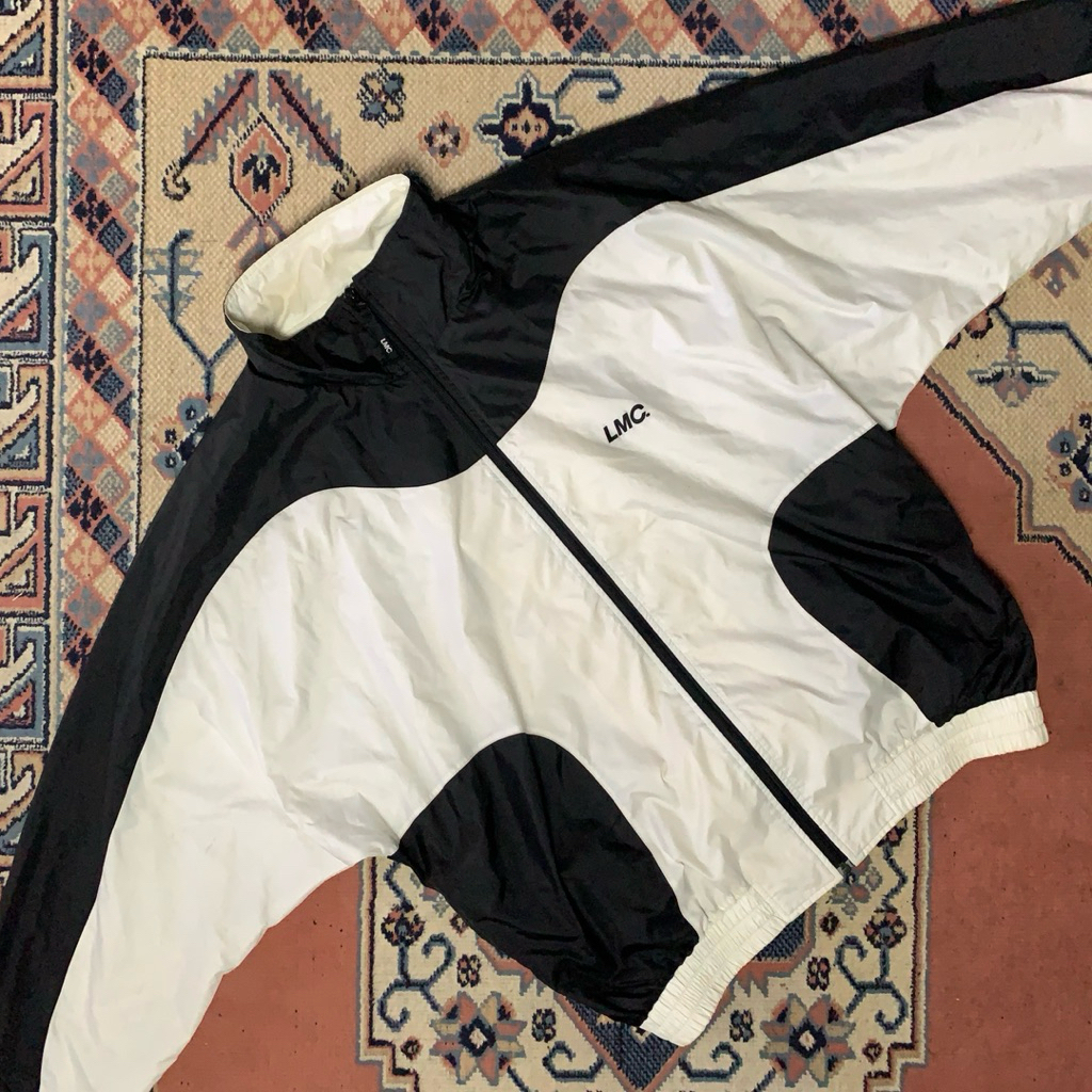 Preloved LMC Jacket Warna Hitam Putih