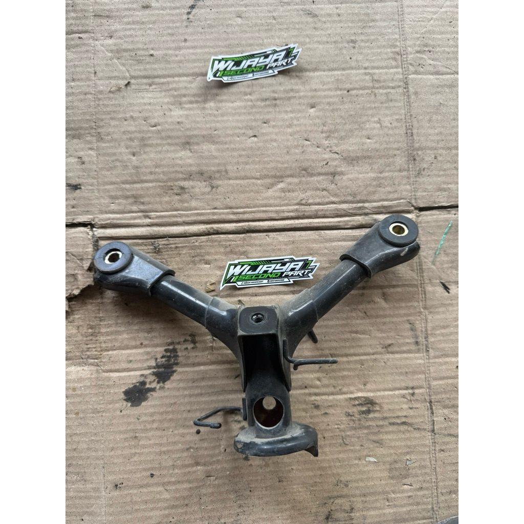 segitiga stang sambungan stang supra x 125 batman injeksi