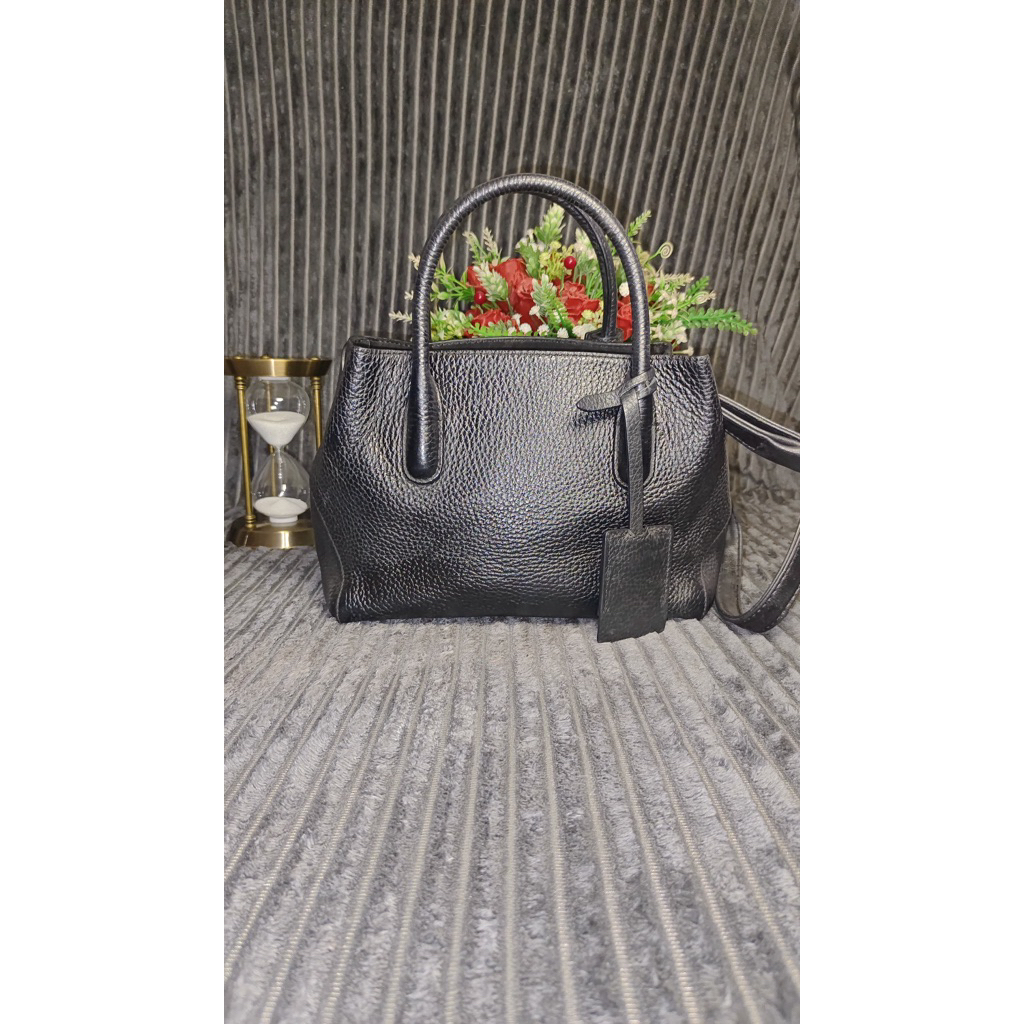 Preloved tas kulit sapi asli