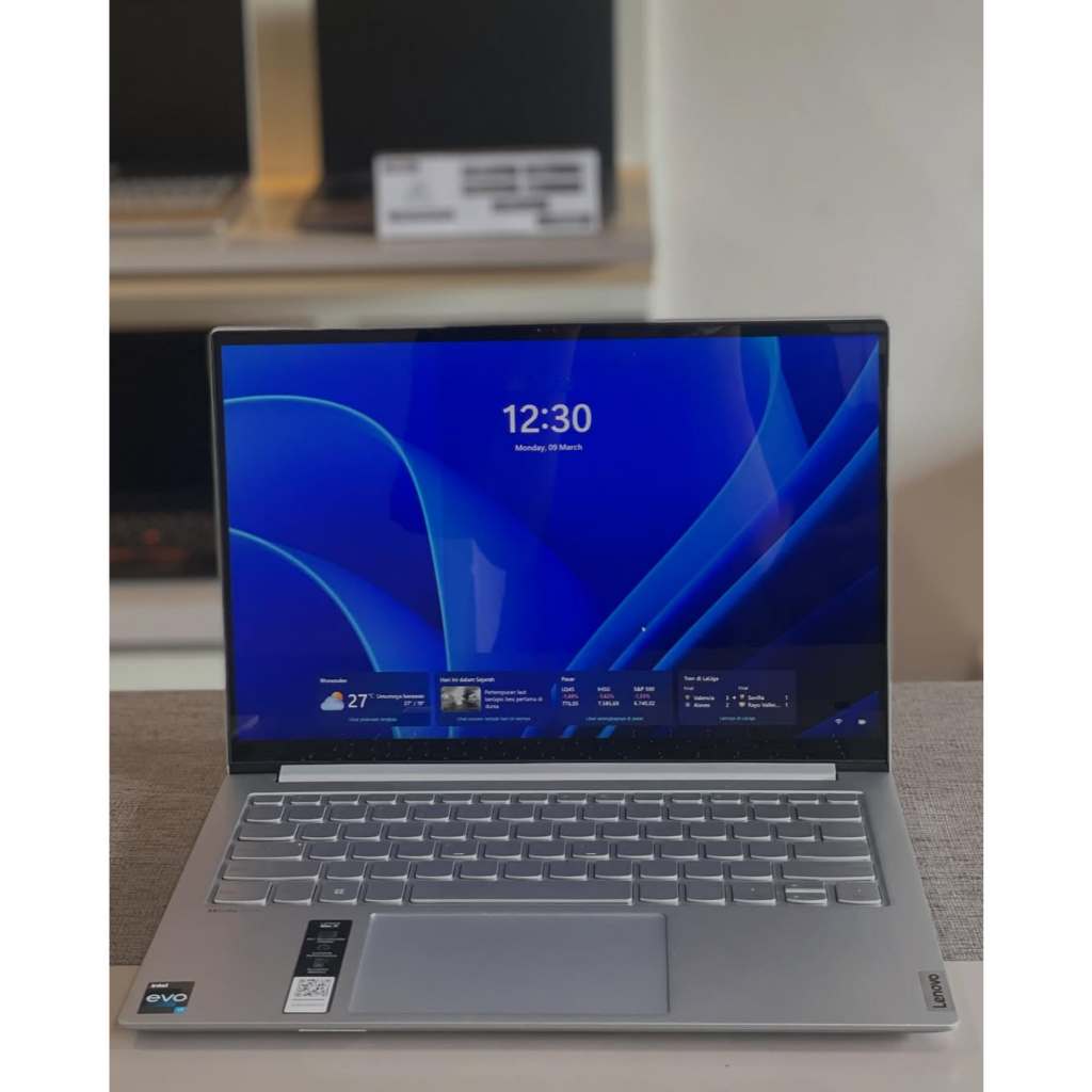 LAPTOP BISNIS OWNER LENOVO SLIM 714IAP7 CORE I7 GEN 12 RAM 16 SSD 512