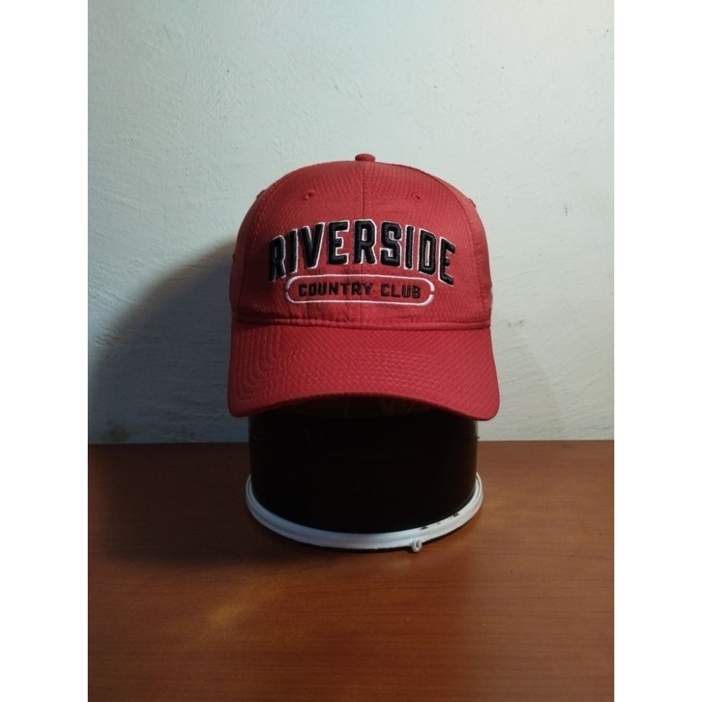 Topi Under Armour Riverside