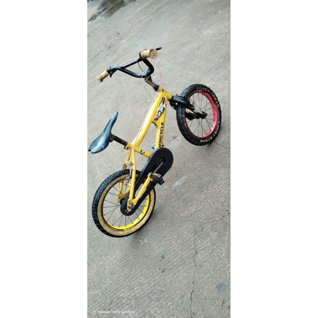 (Habis Sudah Terjual) Sepeda BMX ukuran 16 Merk Wimcycle Bekas
