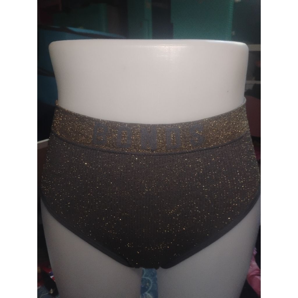 celana dalam wanita bonds