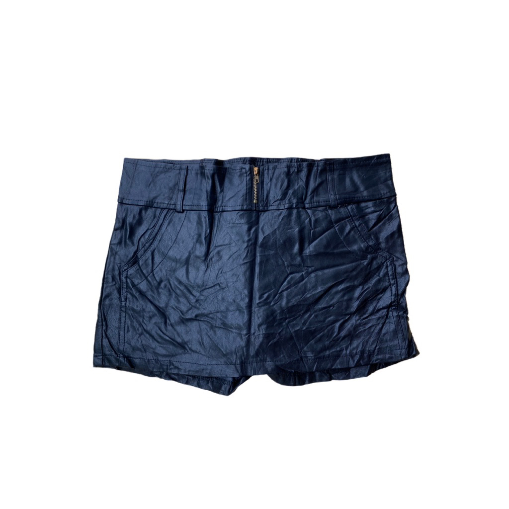 vantablack leather skort