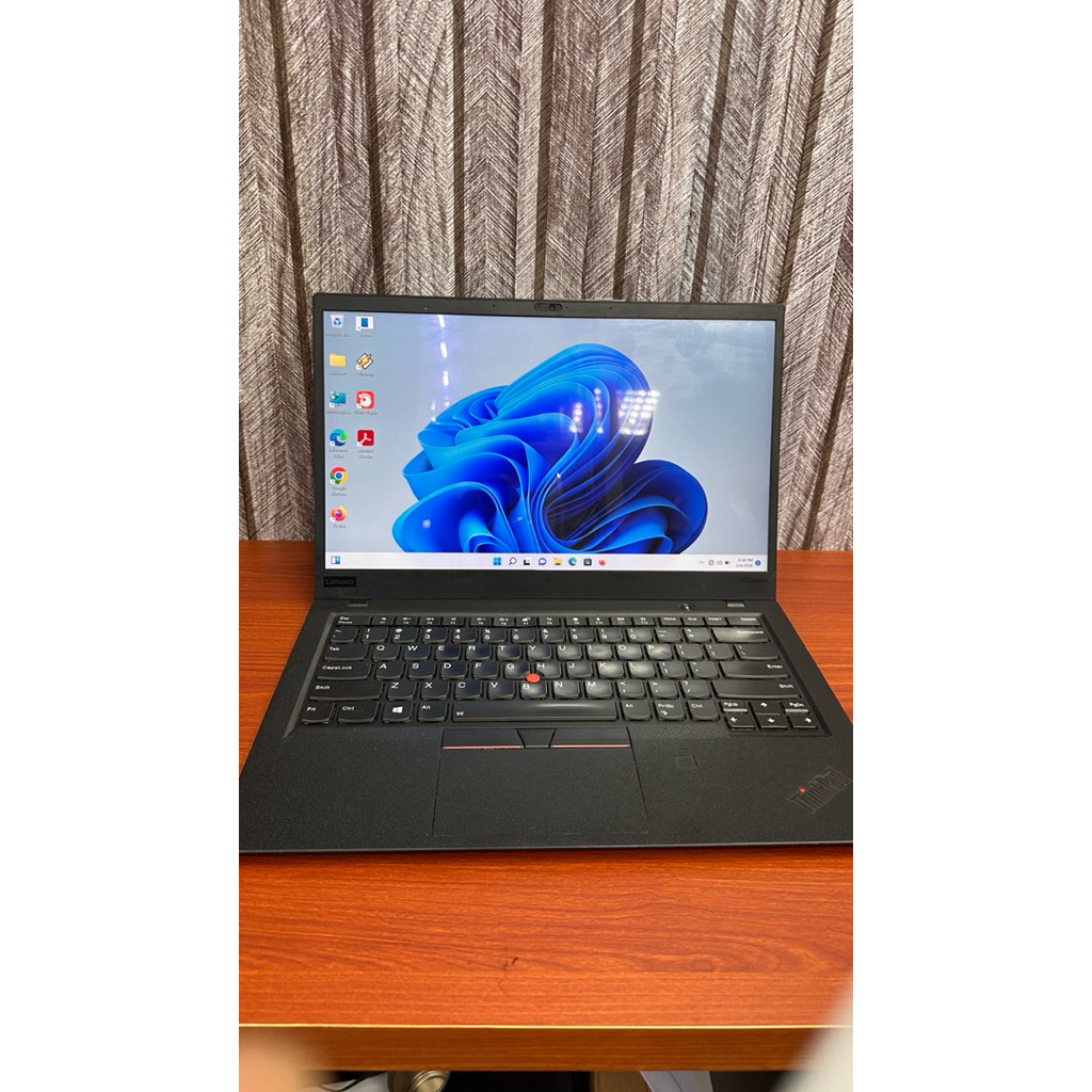 thinkpad x1 carbon i7