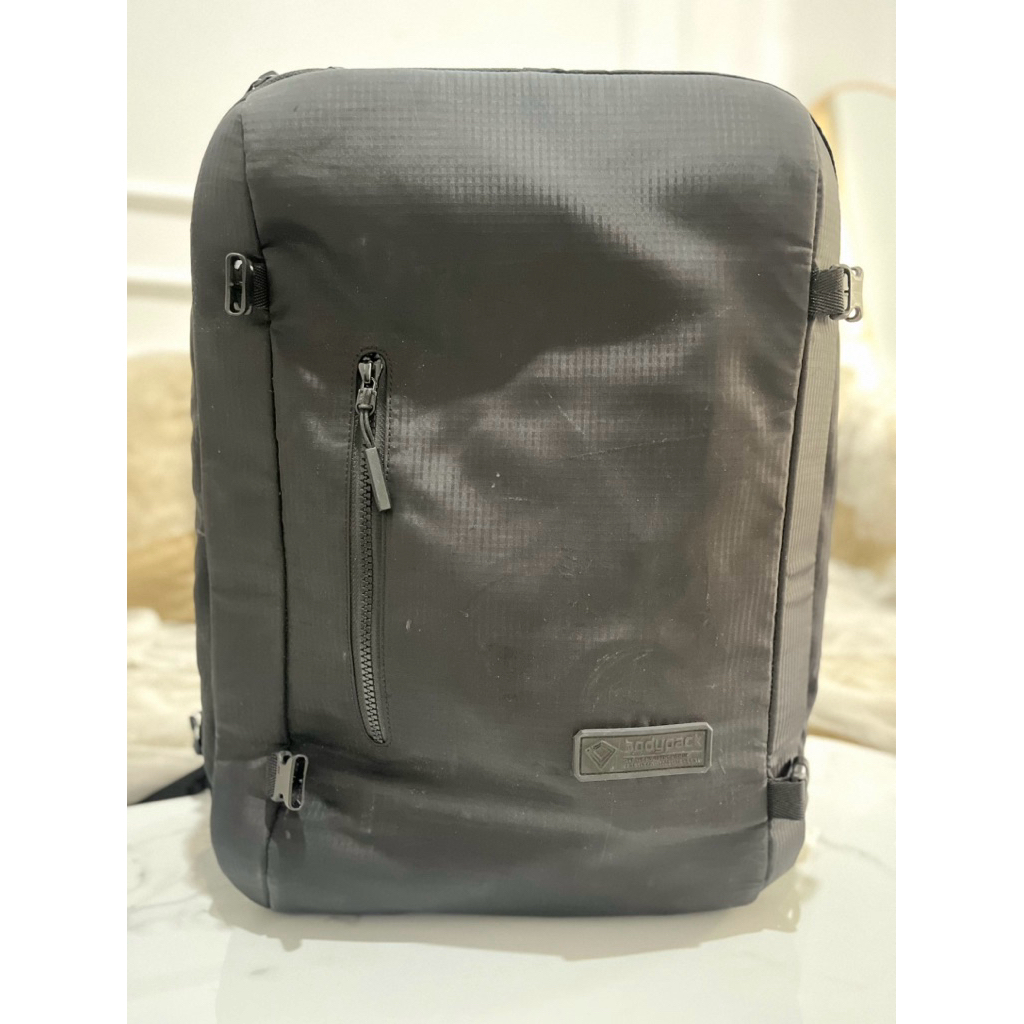Bodypack backpack preloved