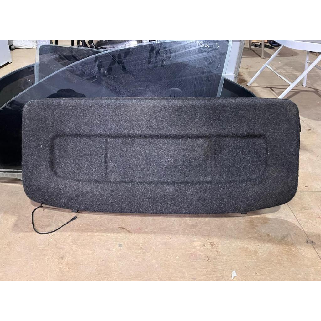 Rak papan Atas bagasi Nissan March original copotan