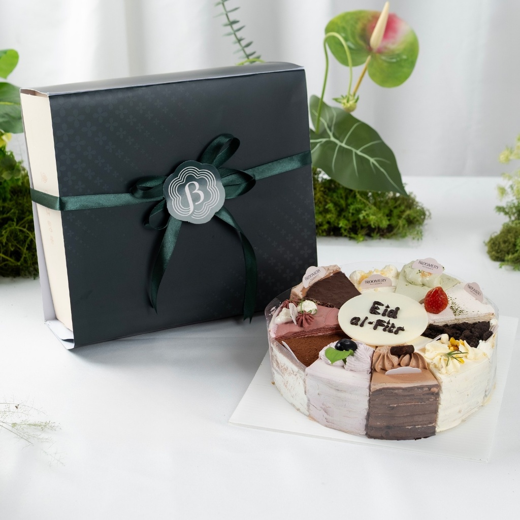 Mille Crepe Whole Mix All Varian 20cm (Ready) – Birthday Cake Ready Stock | Bloomery Patisserie