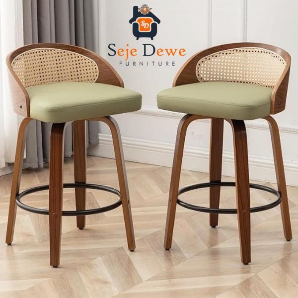 Stool Bar Kursi Tinggi Rotan Kayu Cokelat Dudukan Hijau Minimalis Modern