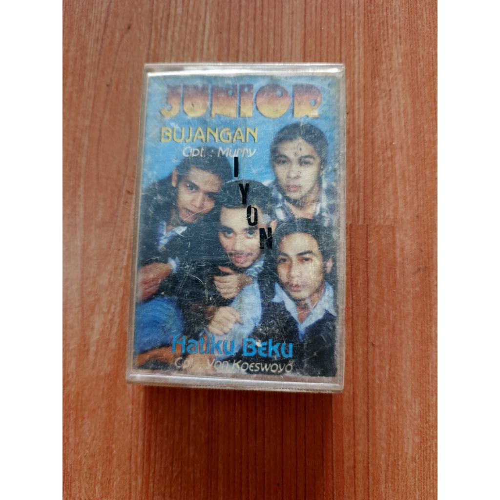 kaset pita tape jadul junior bujangan