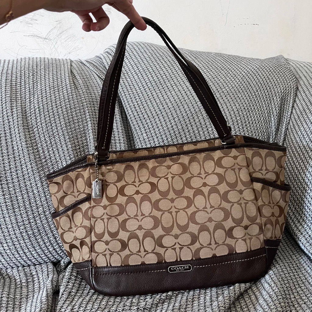 preloved coach signature vintage