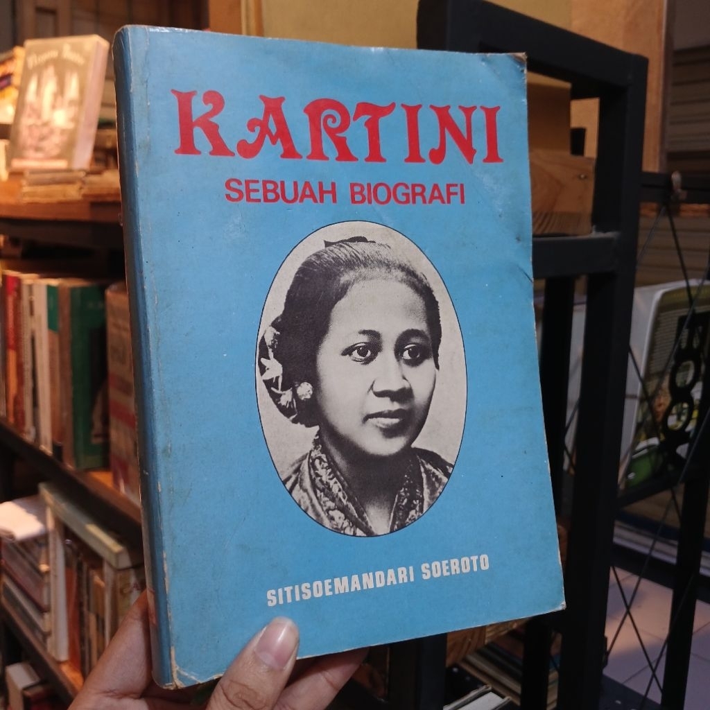 Kartini sebuah biografi - Sitisoemandari Soeroto