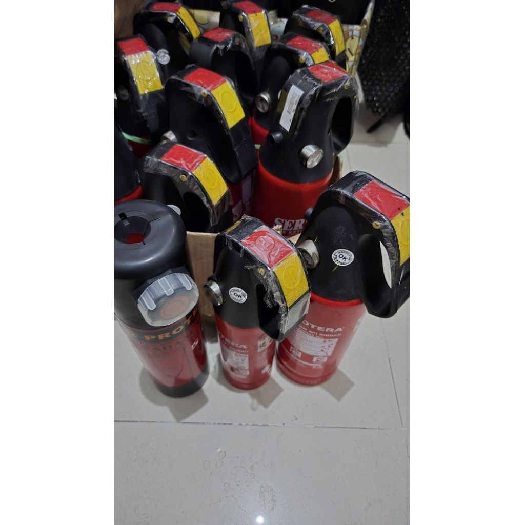 PERSIAPAN LIBURAN Apar Pemadam kebaran Fire Extinguisher ringan Protera utk segala mobil toyota hond