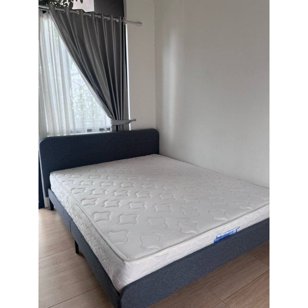 Set Dipan INFORMA + Kasur Second Like New (Tidak pernah pakai)