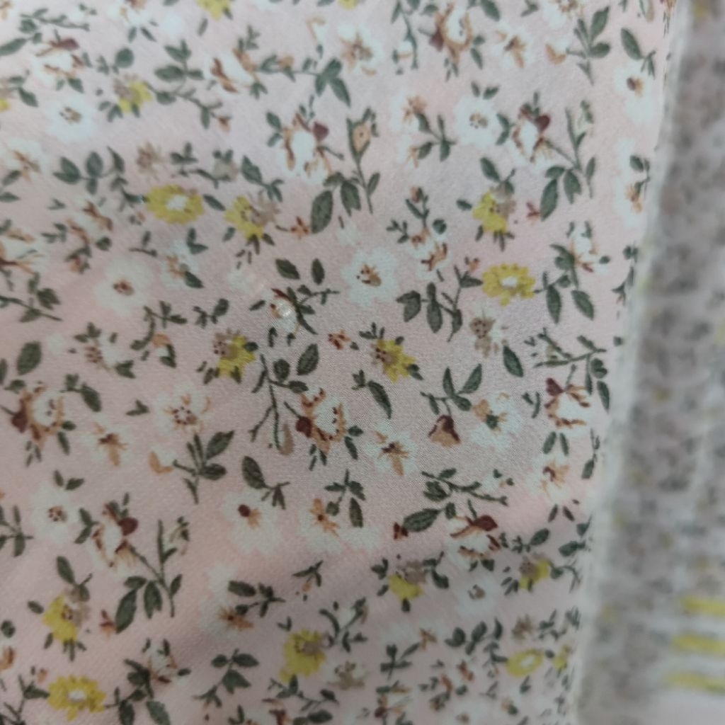 Kain ceruti motif bunga kecil