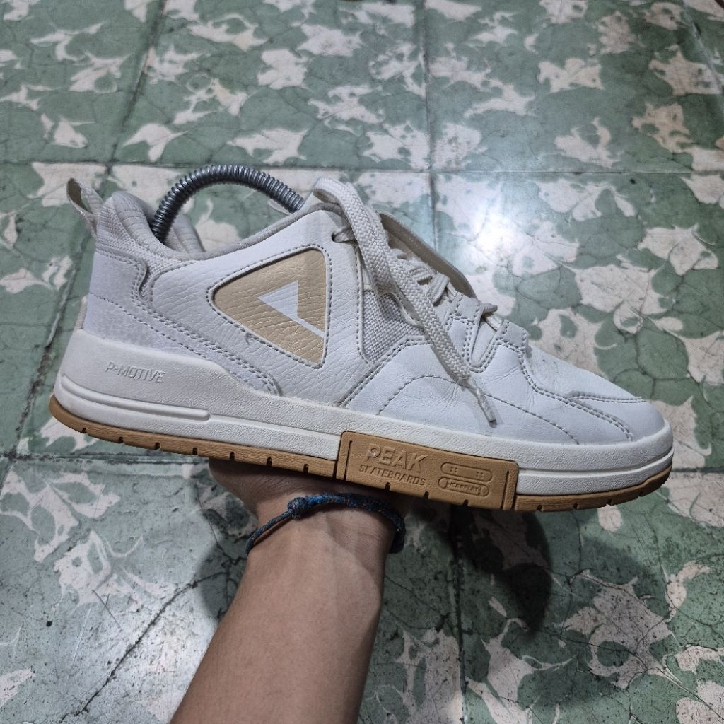 Sepatu Peak Sneakers Pria(39)