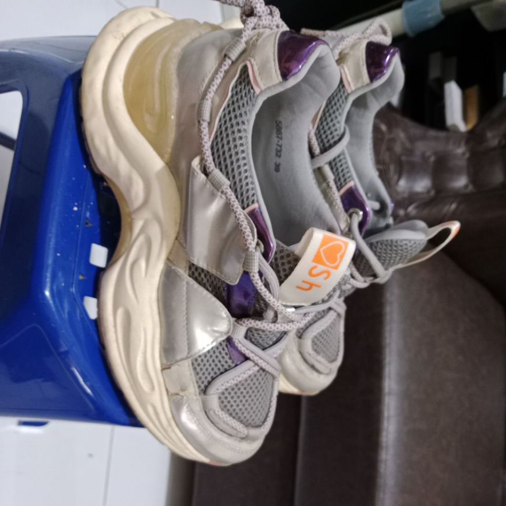 sepatu PL Gosh 39 ori