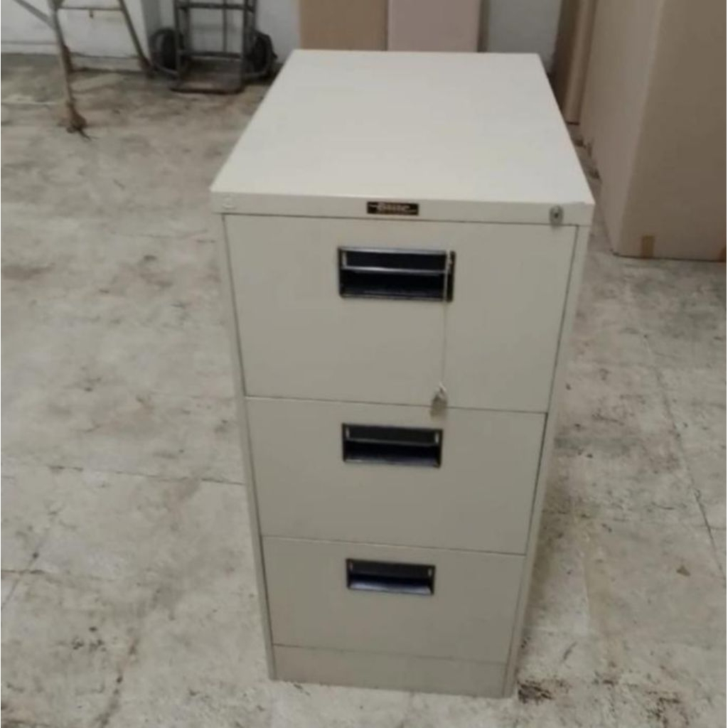 Filling. Cabinet 3 laci merk ELITE