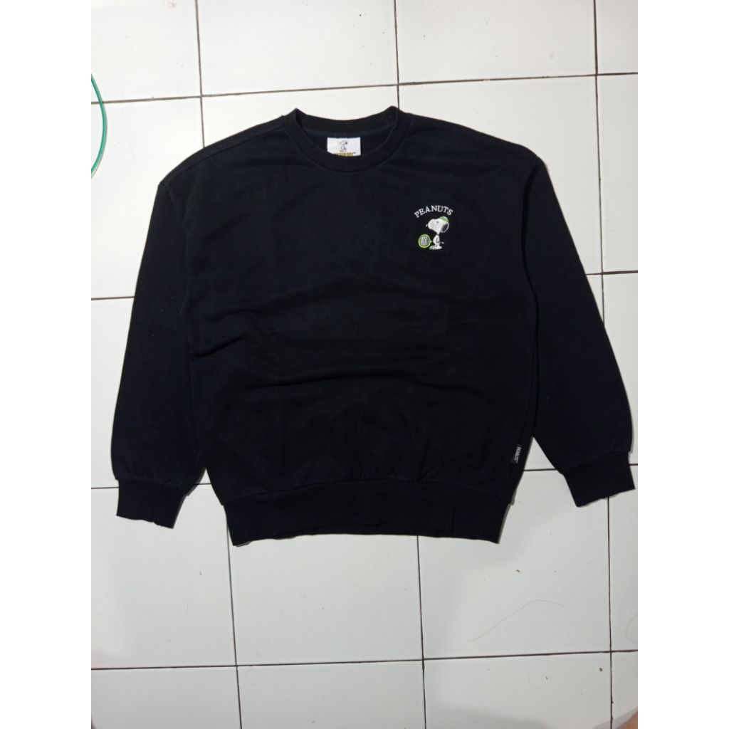 peanuts crewneck
