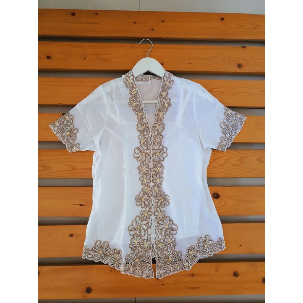 kebaya katun putih m